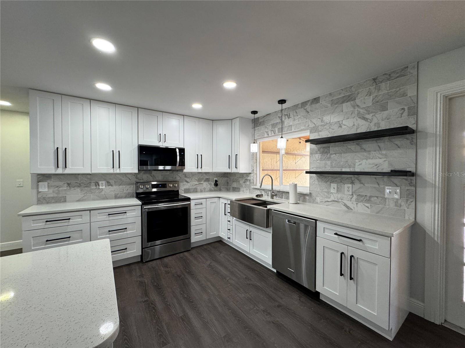 LIVE OAK HEIGHTS - Residential