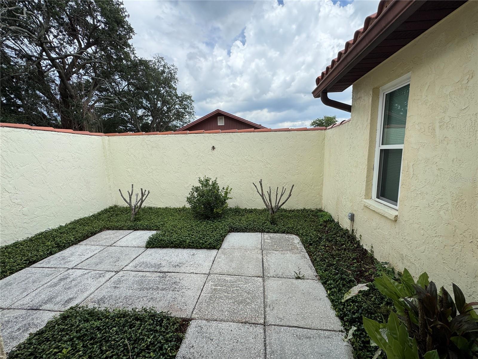 LIVE OAK HEIGHTS - Residential