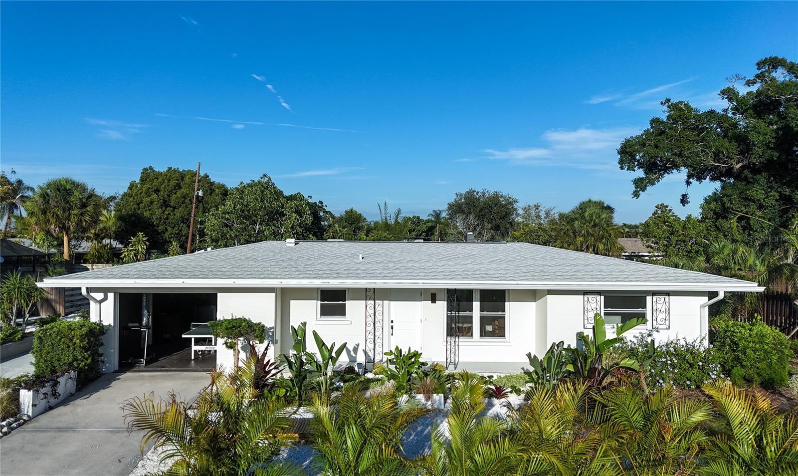 SOUTH GATE MANOR - Residential