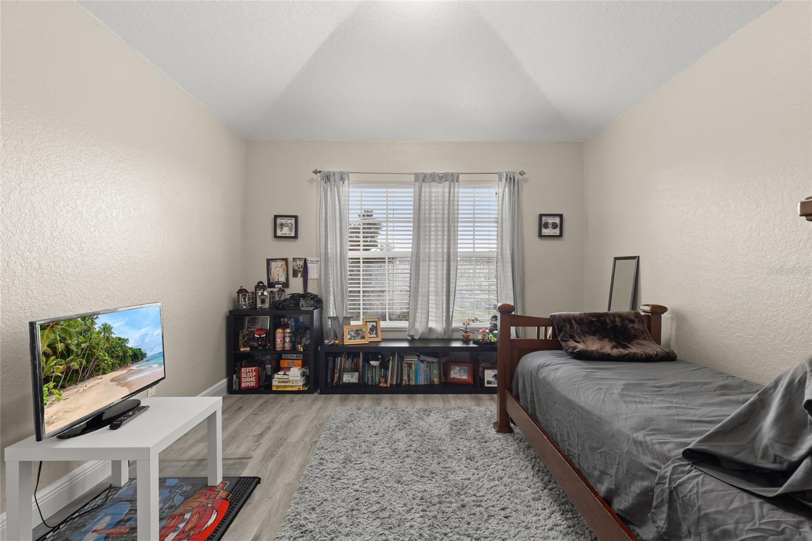 SPRING ISLE - Residential Lease