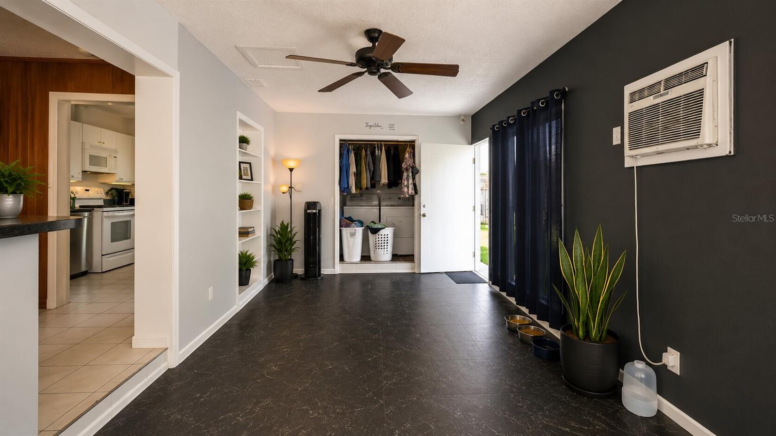 INWOOD - Residential