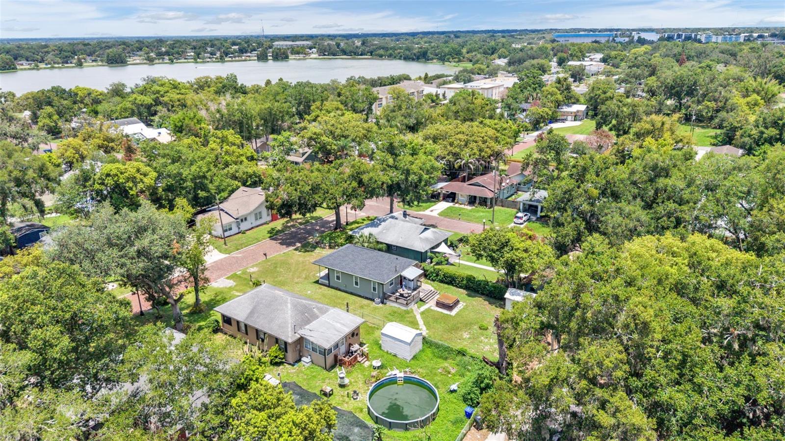 LAKE HUNTER HEIGHTS - Residential