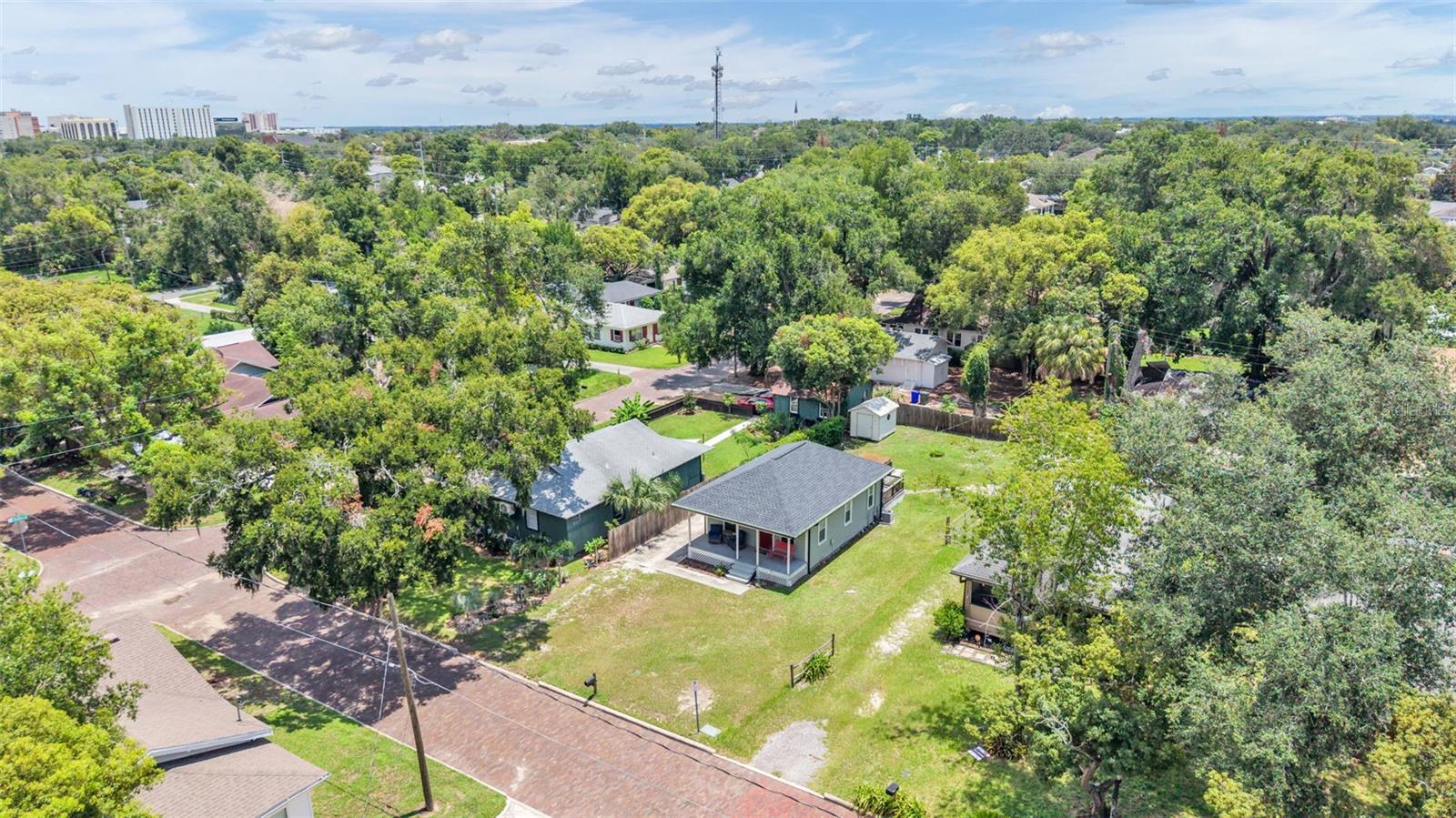 LAKE HUNTER HEIGHTS - Residential