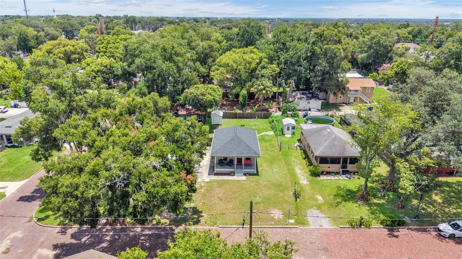 LAKE HUNTER HEIGHTS - Residential