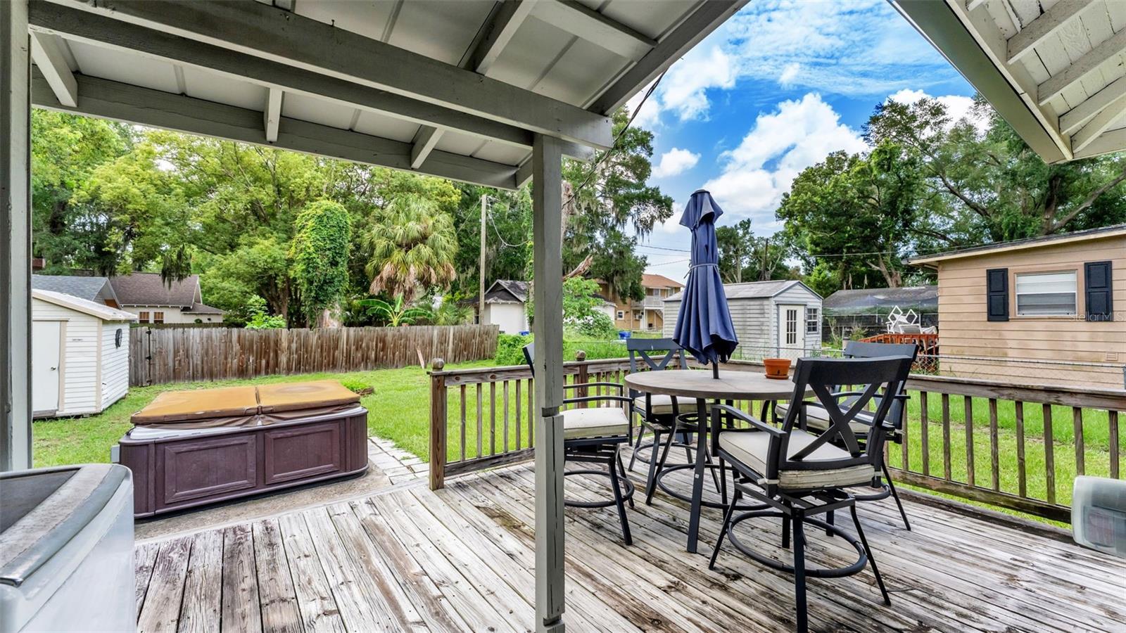 LAKE HUNTER HEIGHTS - Residential