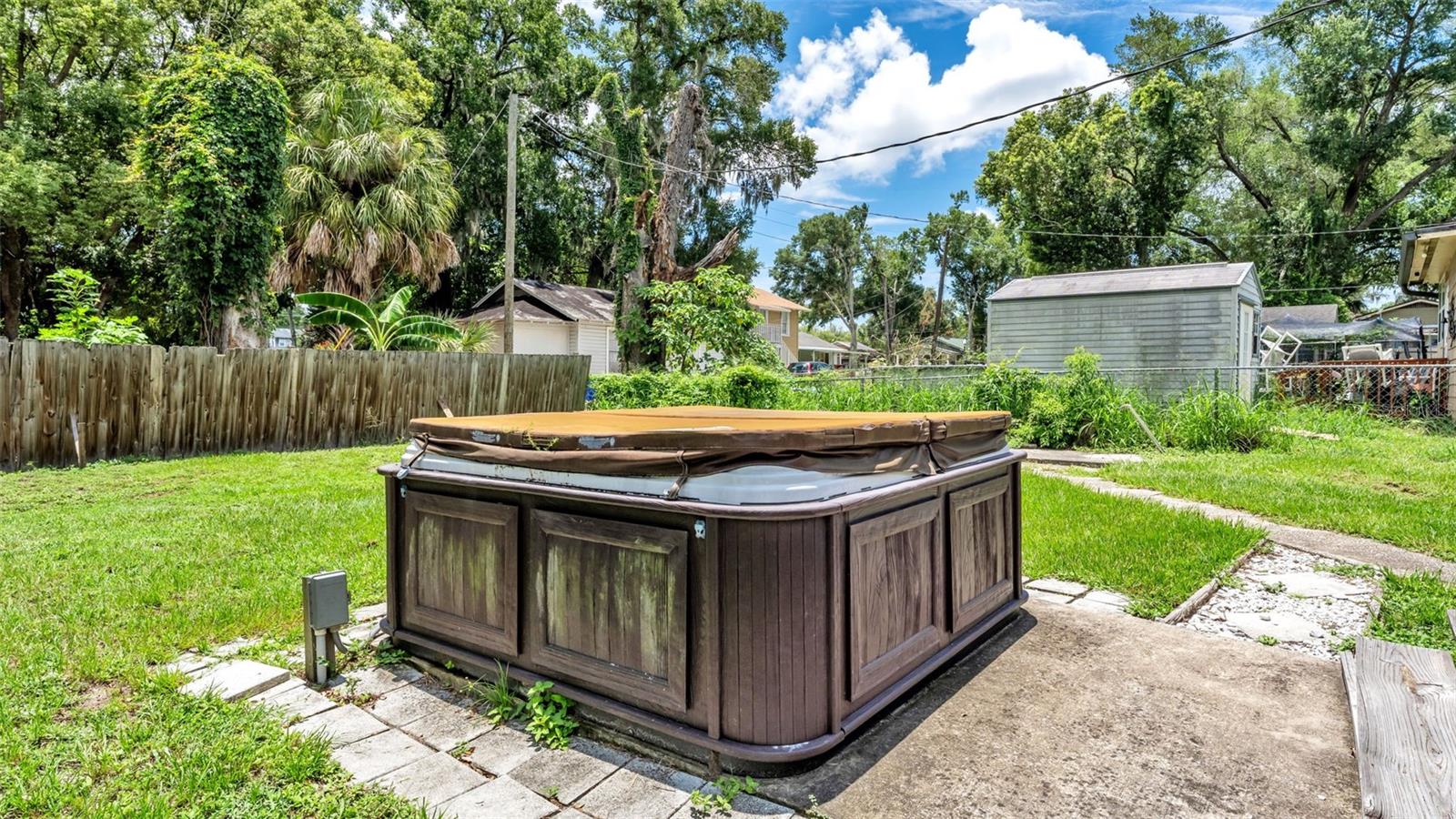 LAKE HUNTER HEIGHTS - Residential