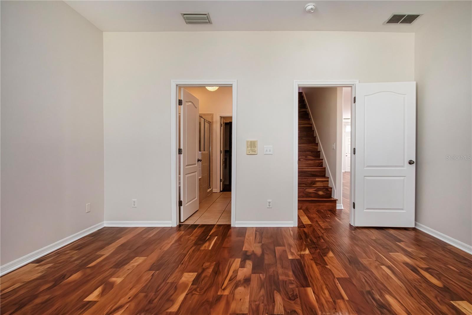 GREENBROOK VILLAGE SP BB UN 1 - Residential
