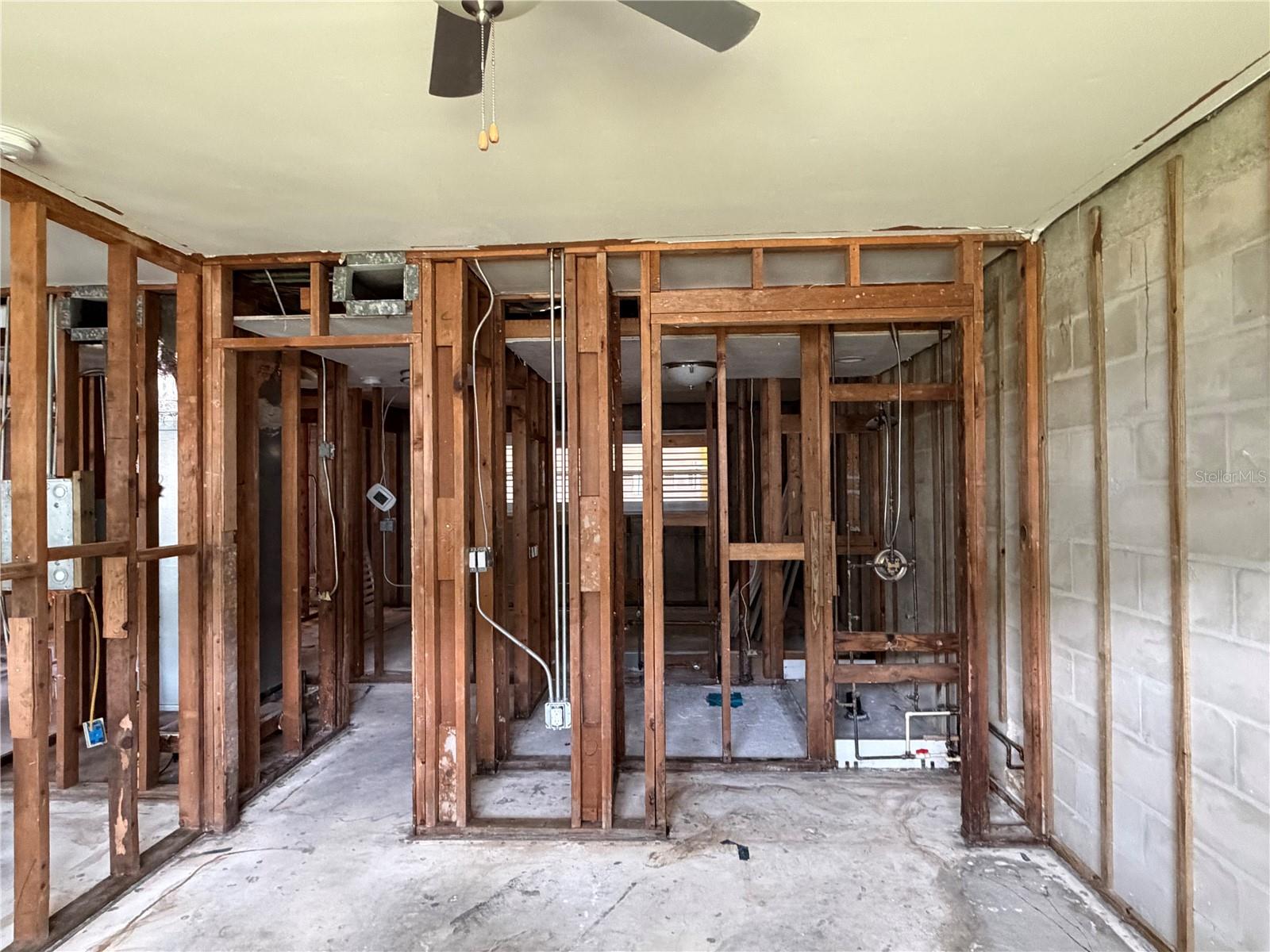TOWN APTS CONDO - Residential
