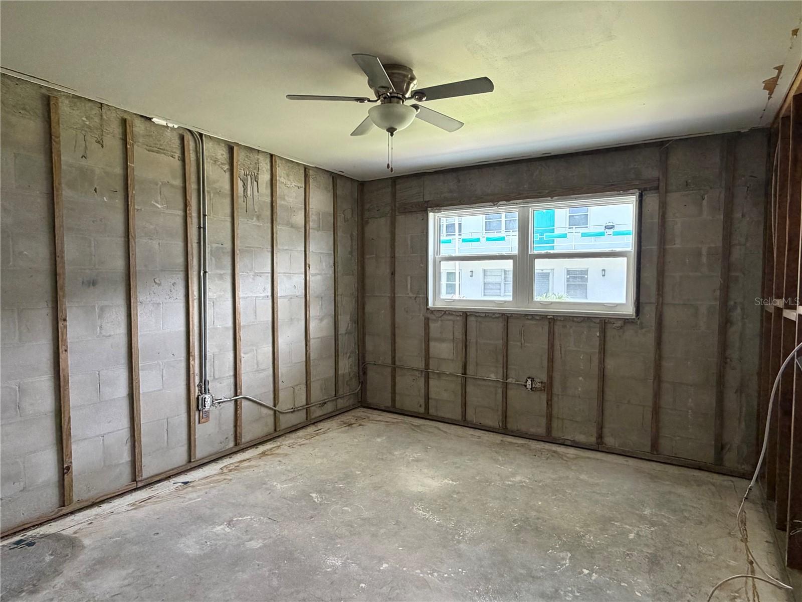 TOWN APTS CONDO - Residential