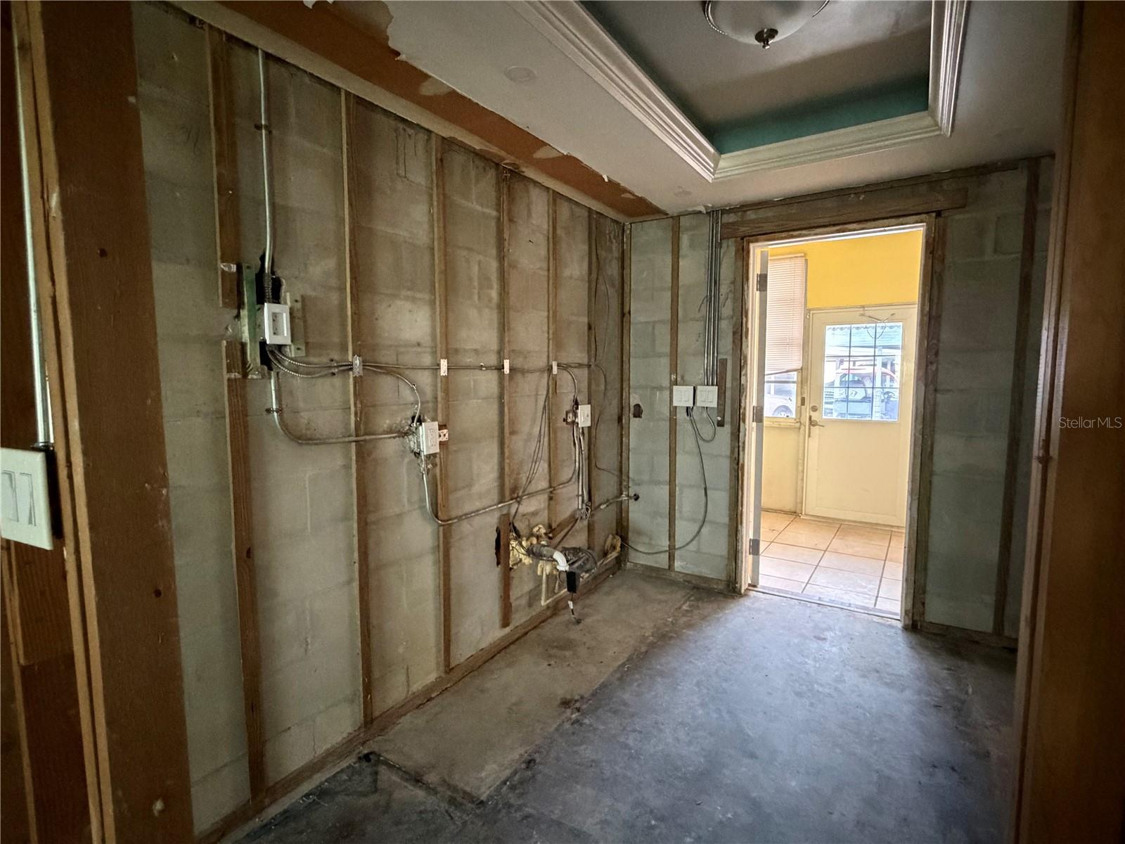 TOWN APTS CONDO - Residential