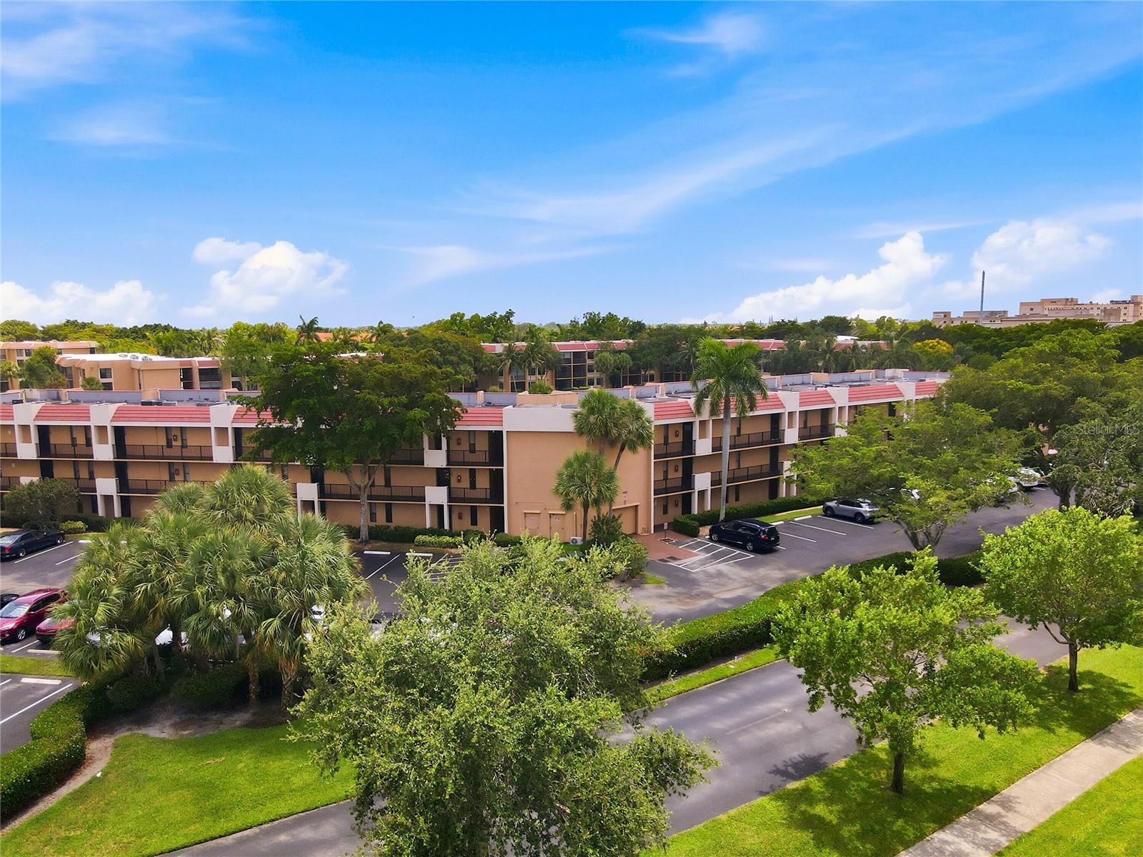 CORAL GATE I CONDO - Residential