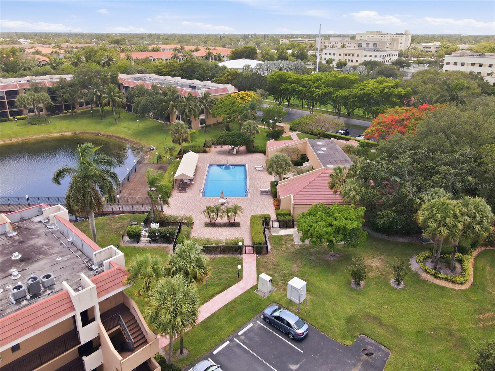 CORAL GATE I CONDO - Residential
