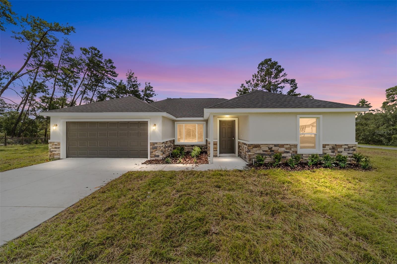 TRAILS EAST - Residential