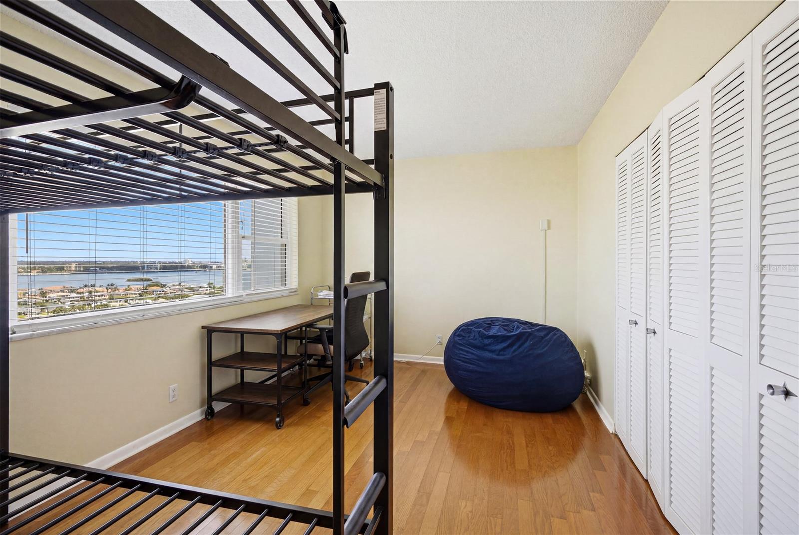 HORIZON HOUSE CO-OP - Residential