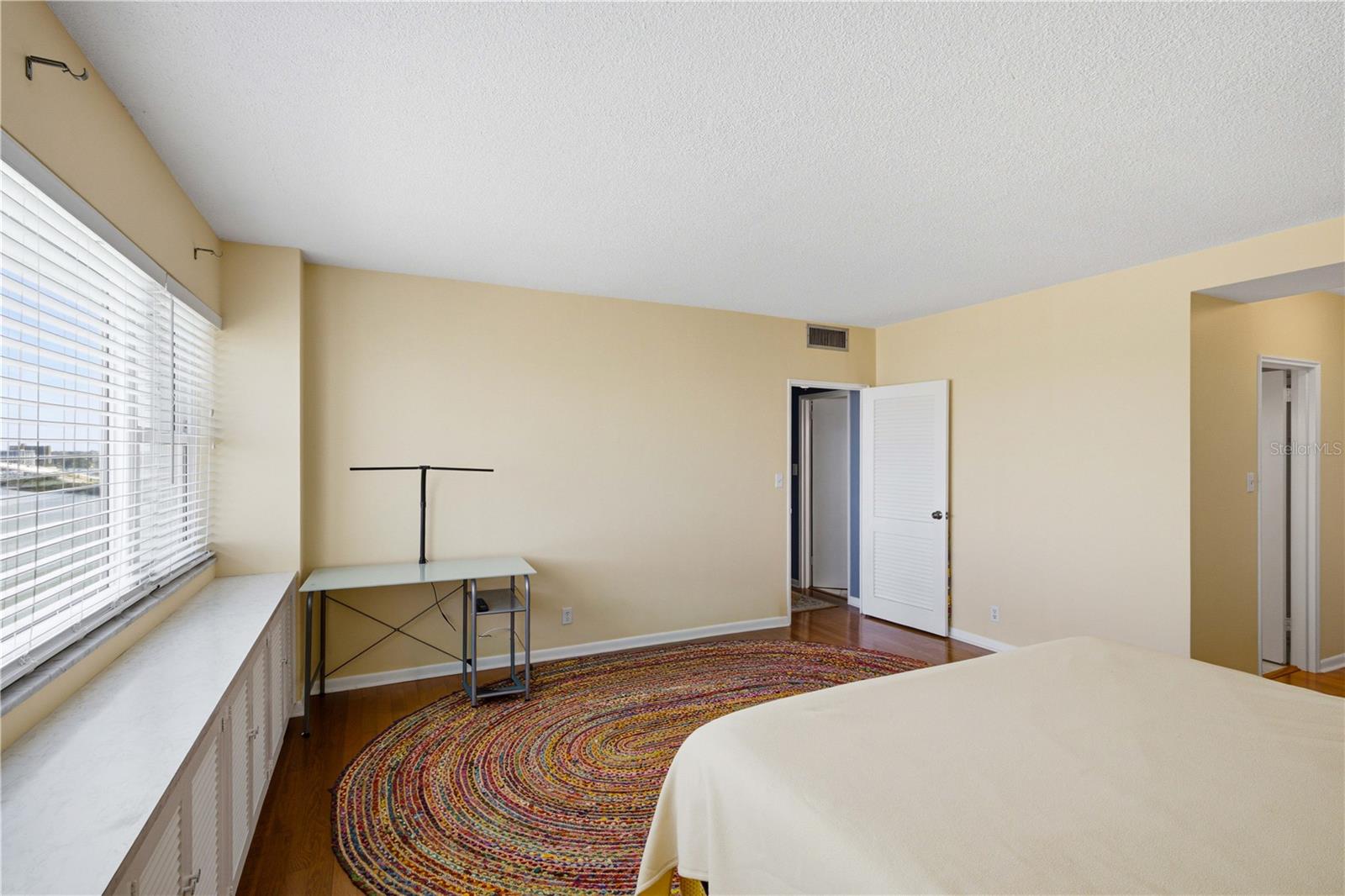 HORIZON HOUSE CO-OP - Residential