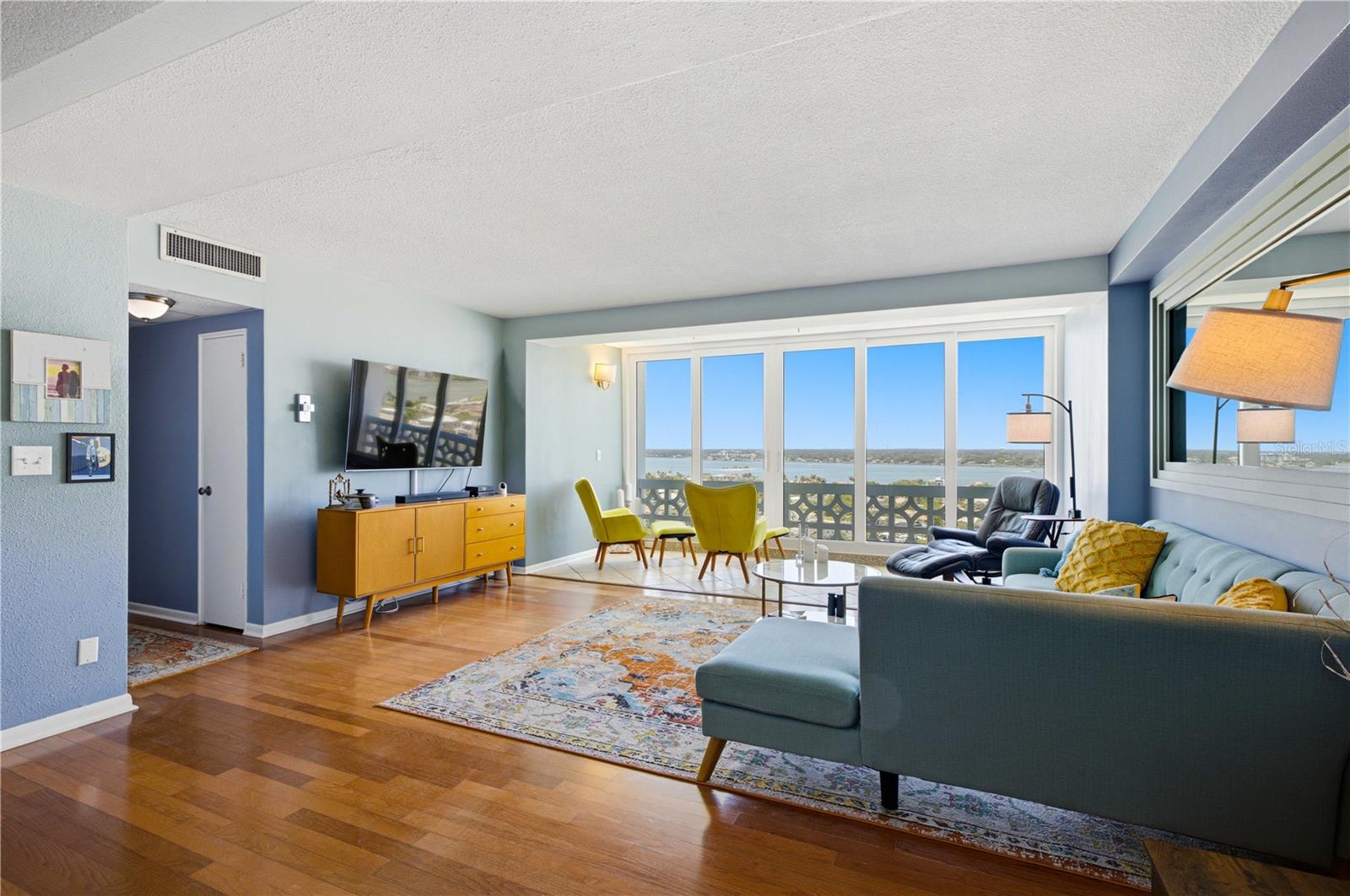 HORIZON HOUSE CO-OP - Residential