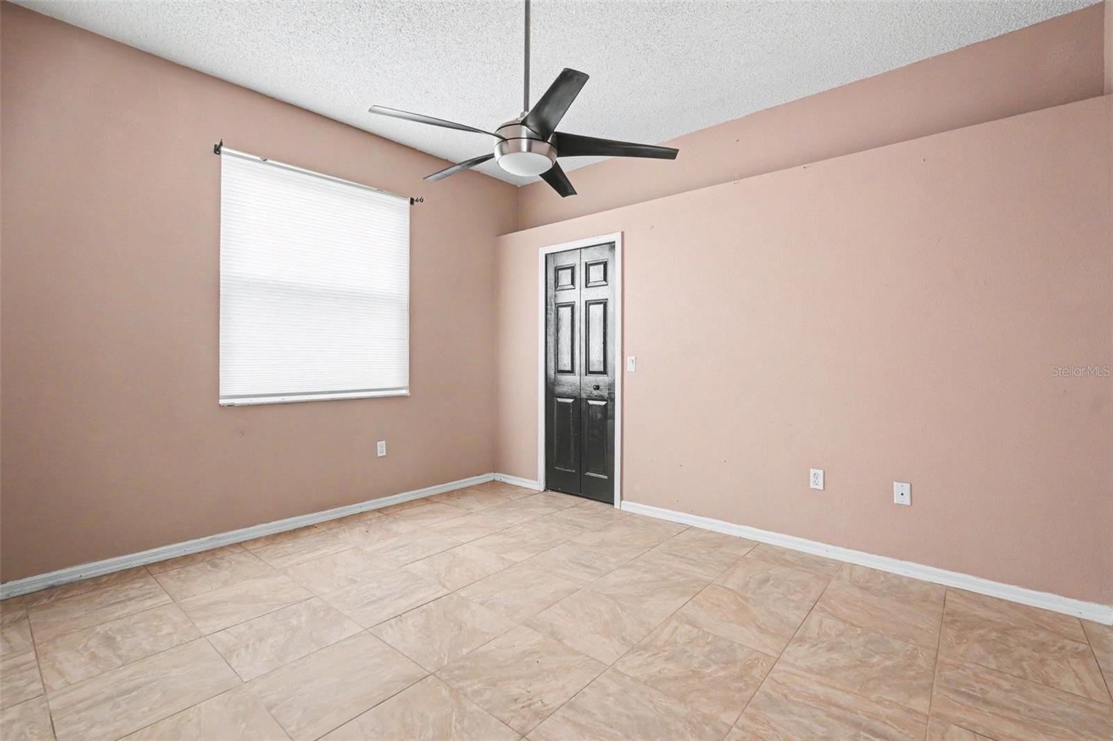 OAKS THE - Residential