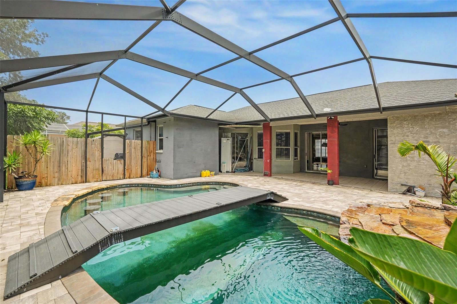 OAKS THE - Residential