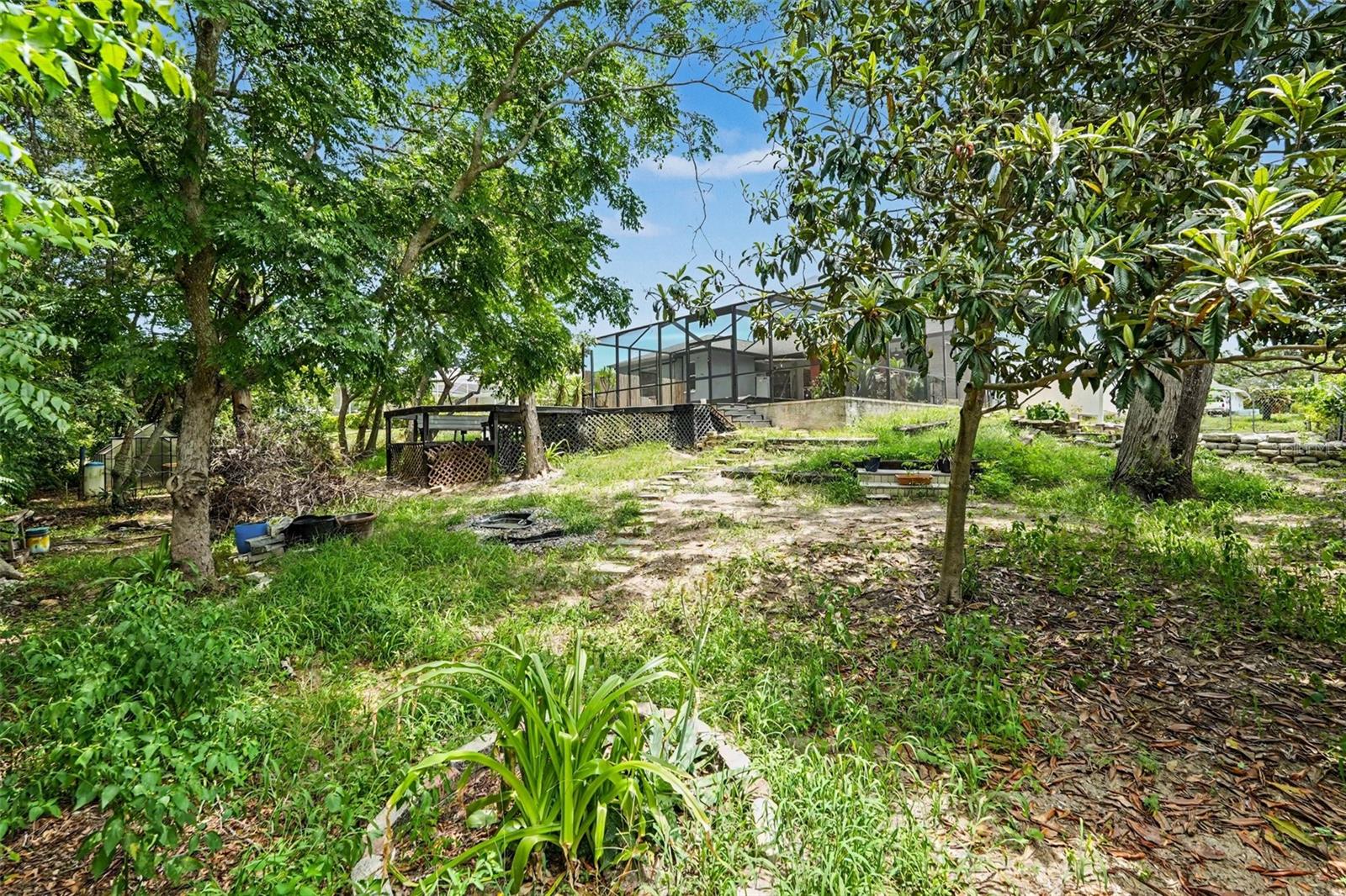 OAKS THE - Residential