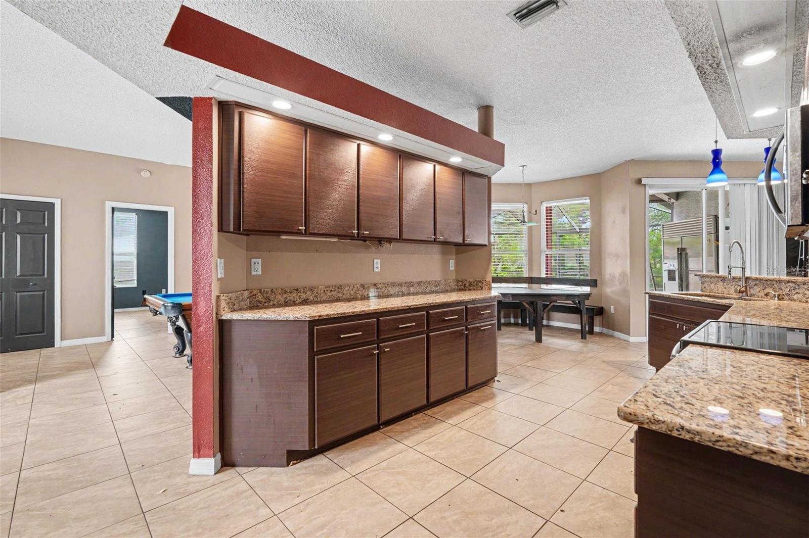 OAKS THE - Residential