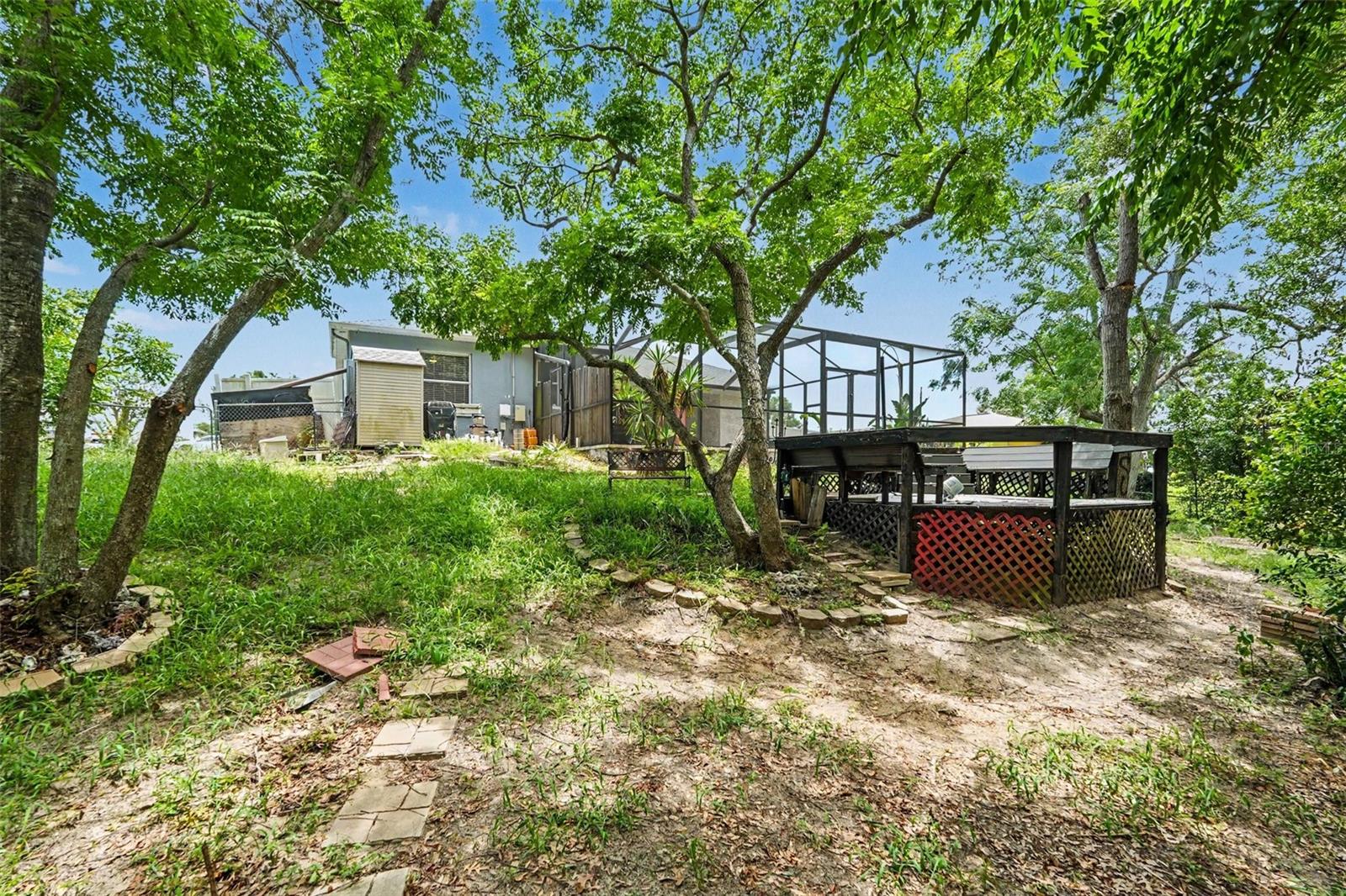 OAKS THE - Residential