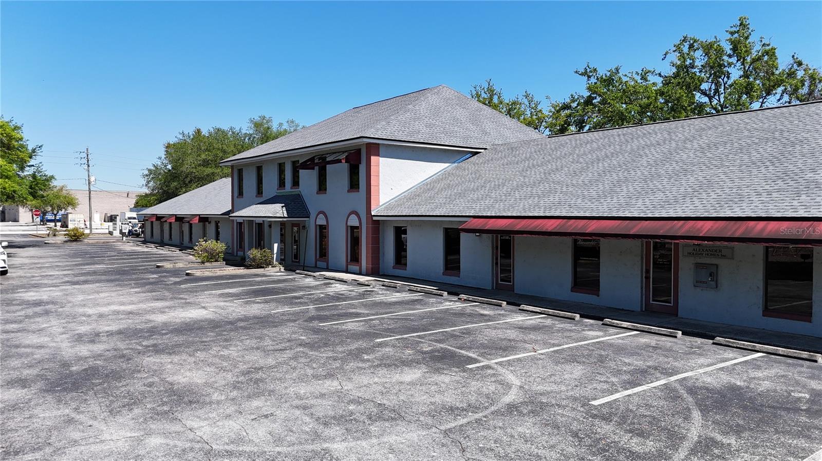 1400 W OAK CONDO - Commercial Sale
