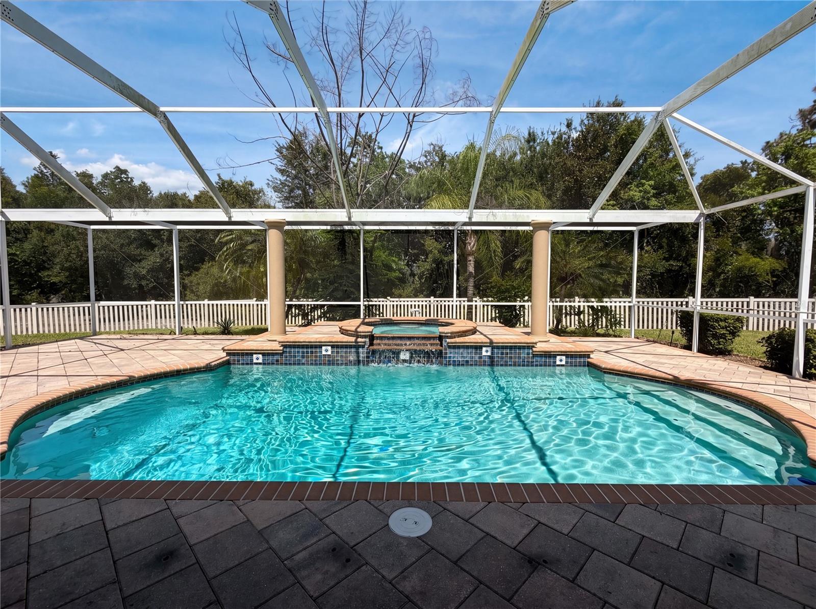 BALLANTRAE VILLAGE 04 - Residential