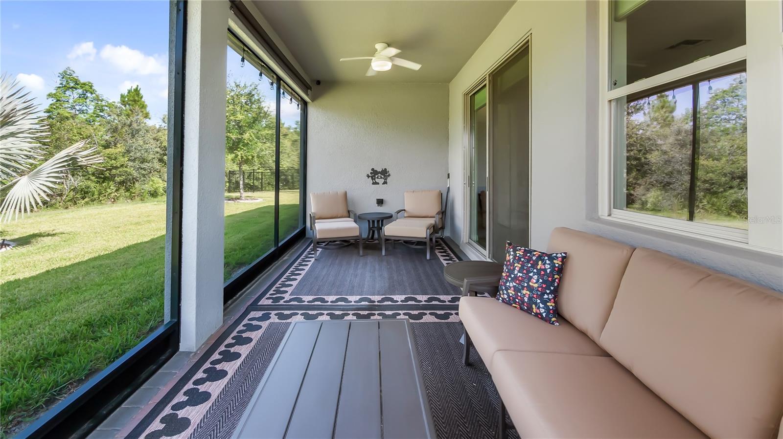 PALMS SERENOA - Residential