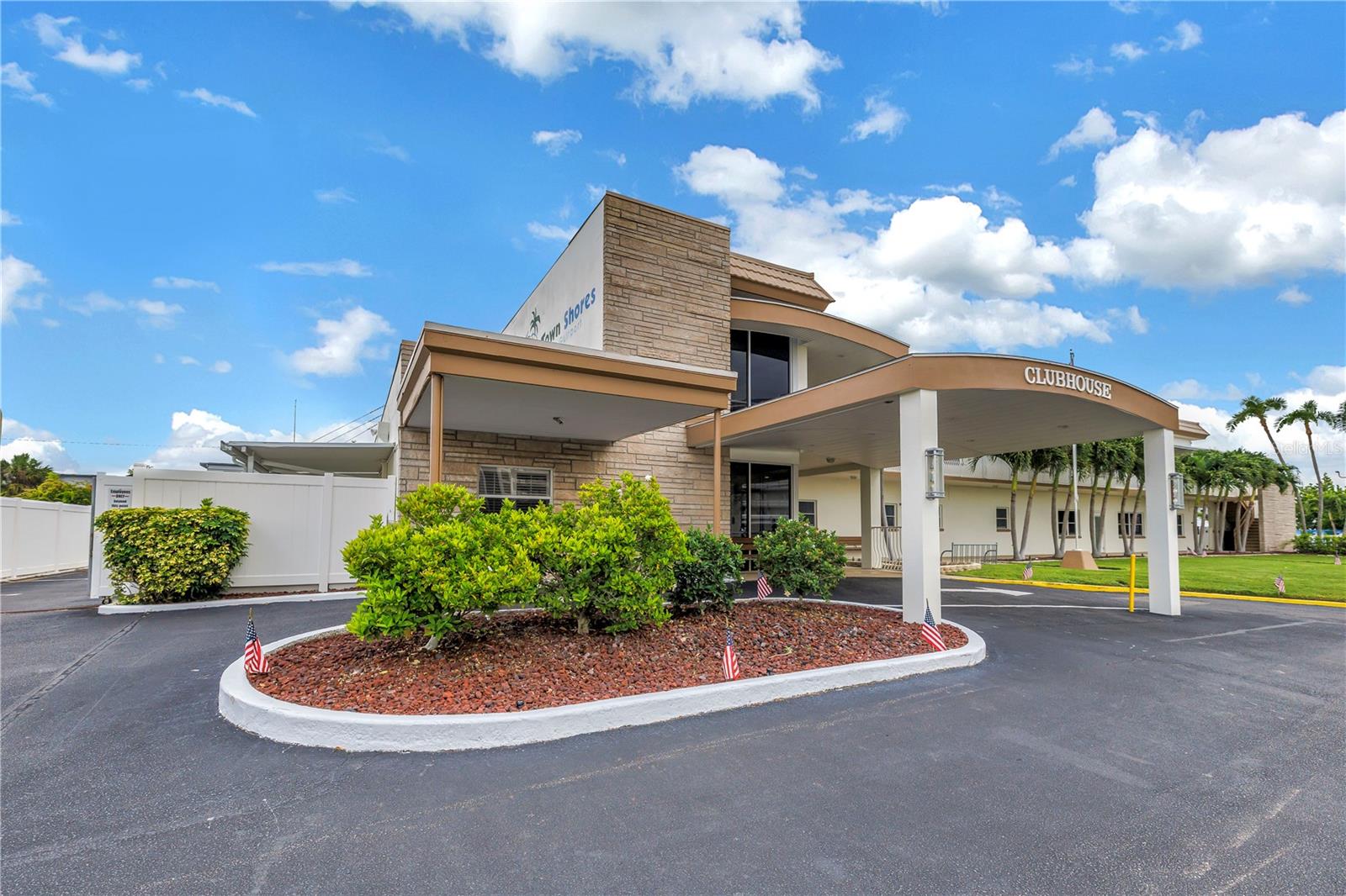 TOWN SHORES OF GULFPORT - Residential