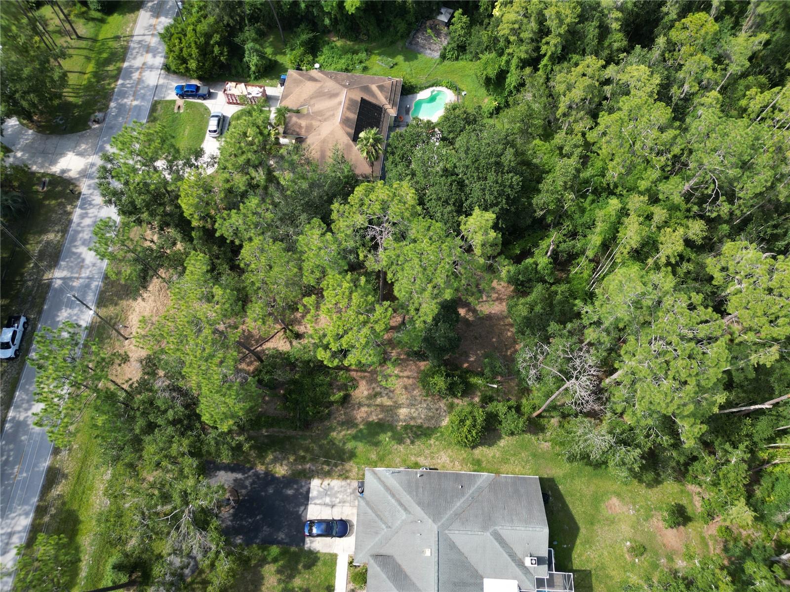 QUAIL HOLLOW ESTATES - Land