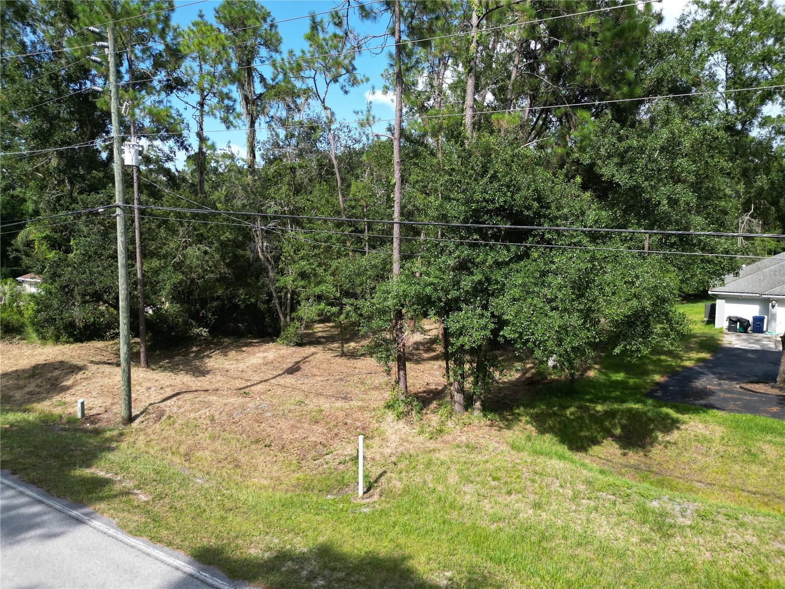 QUAIL HOLLOW ESTATES - Land