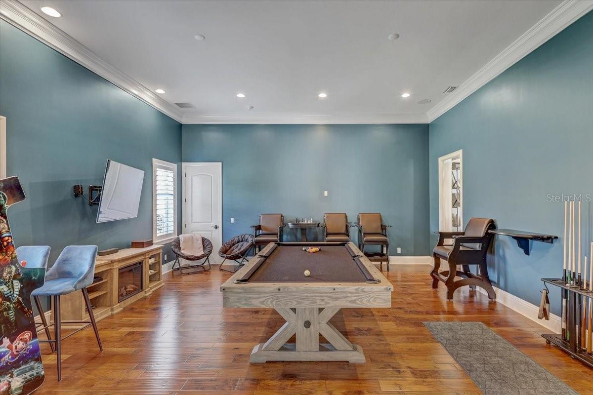 SANCTUARY ON LIVINGSTON PH - Residential