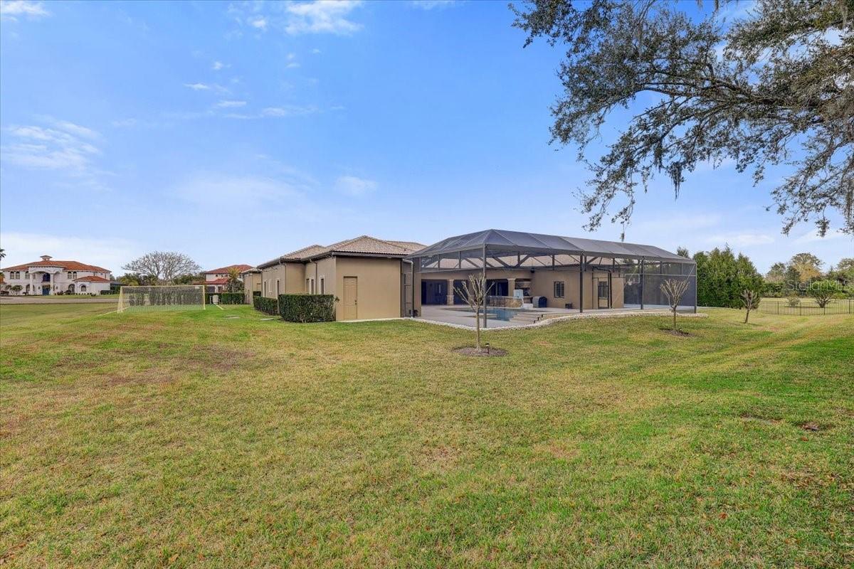 SANCTUARY ON LIVINGSTON PH - Residential