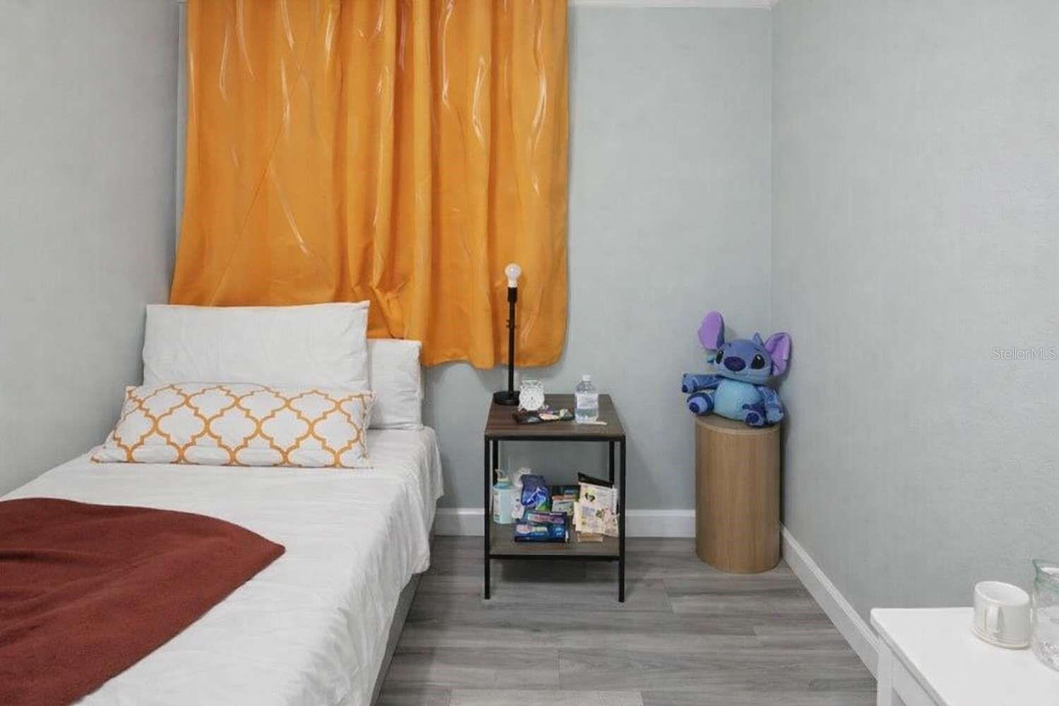 ACADEMY MANOR UNIT 02 - Residential