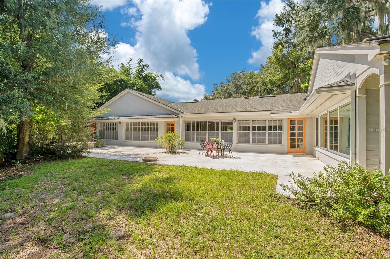 SUMMERPORT BEACH - Residential