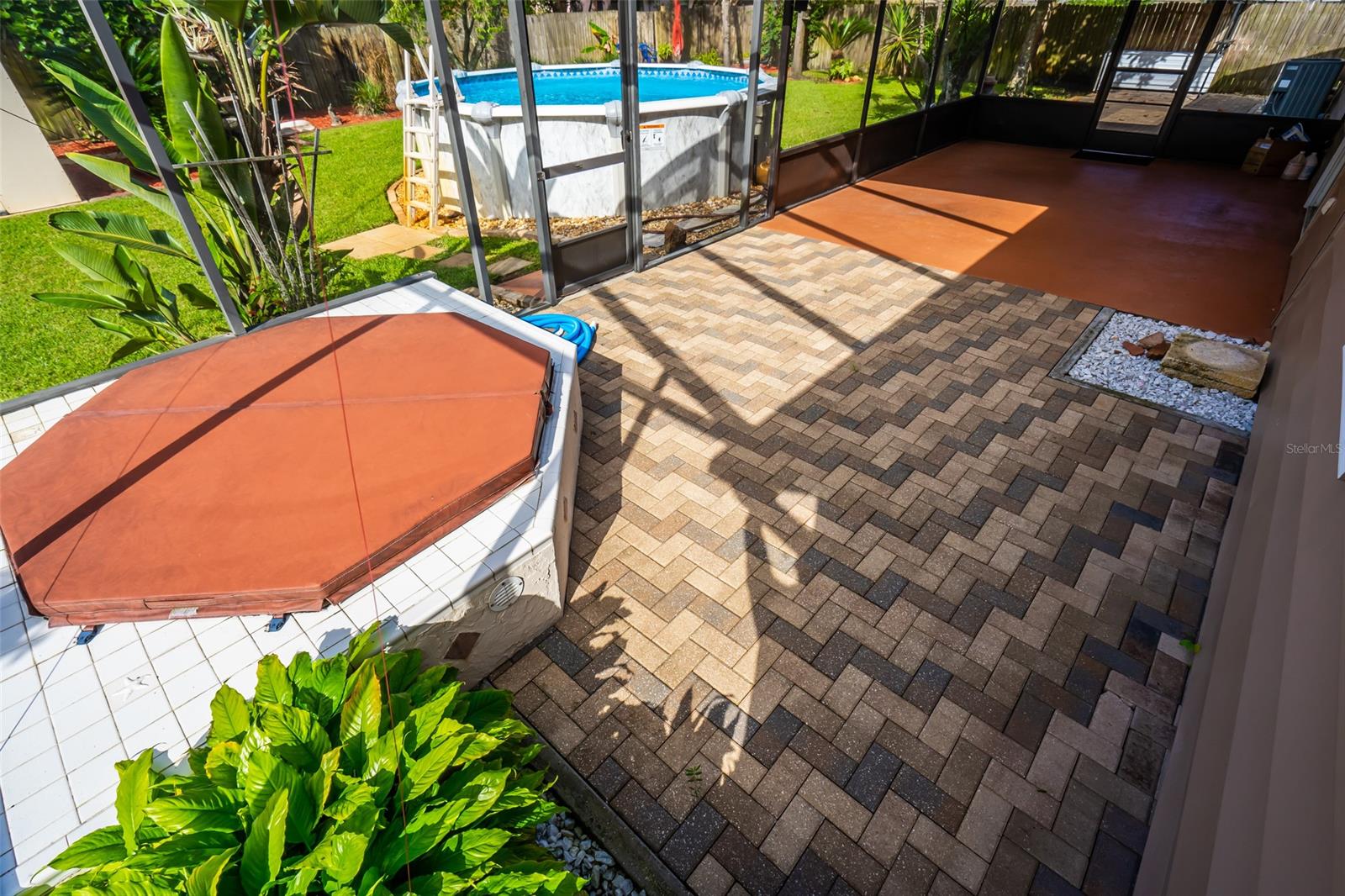 Florida Shores 01 - Residential