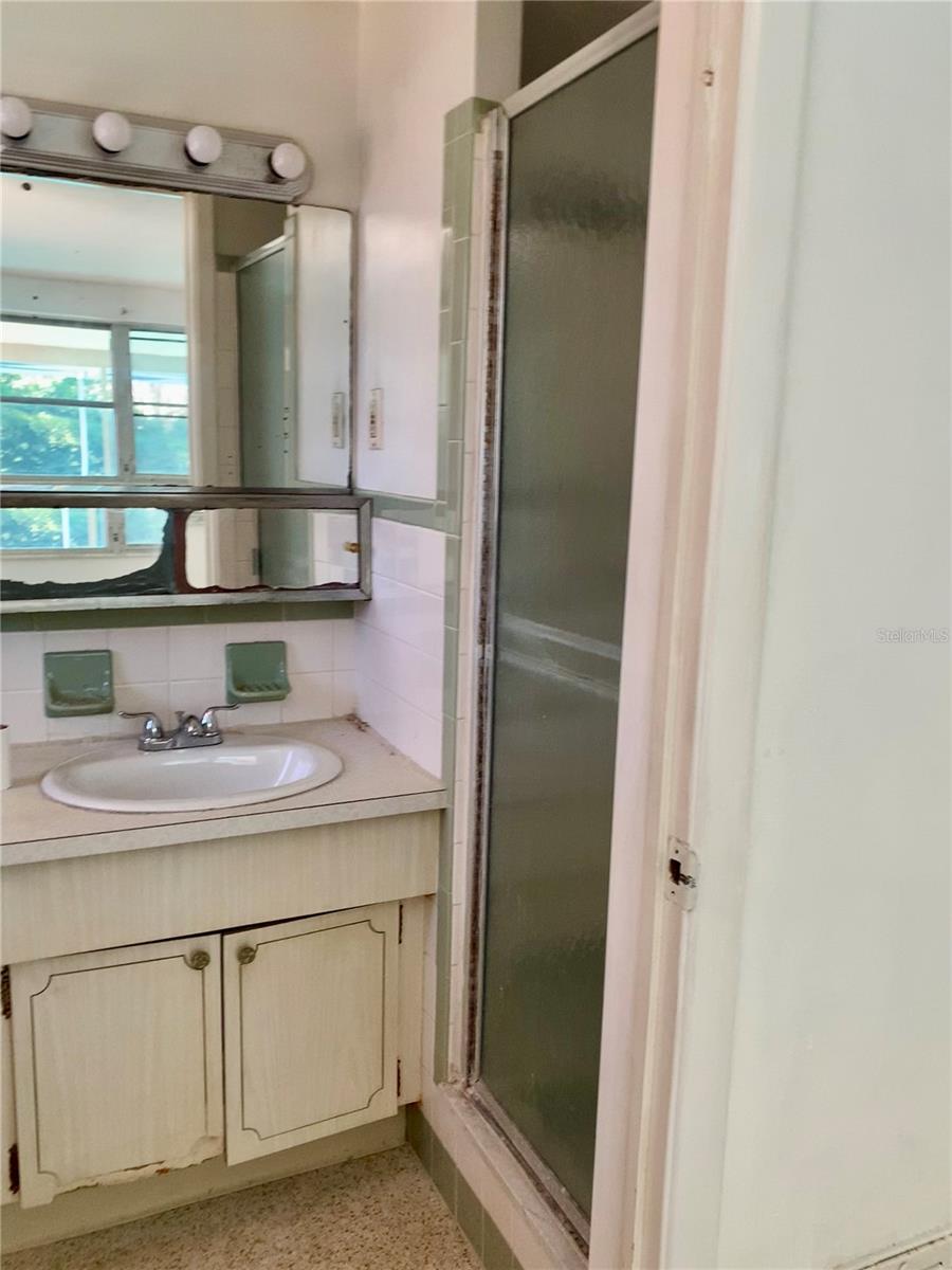 JASMINE LAKES - Residential