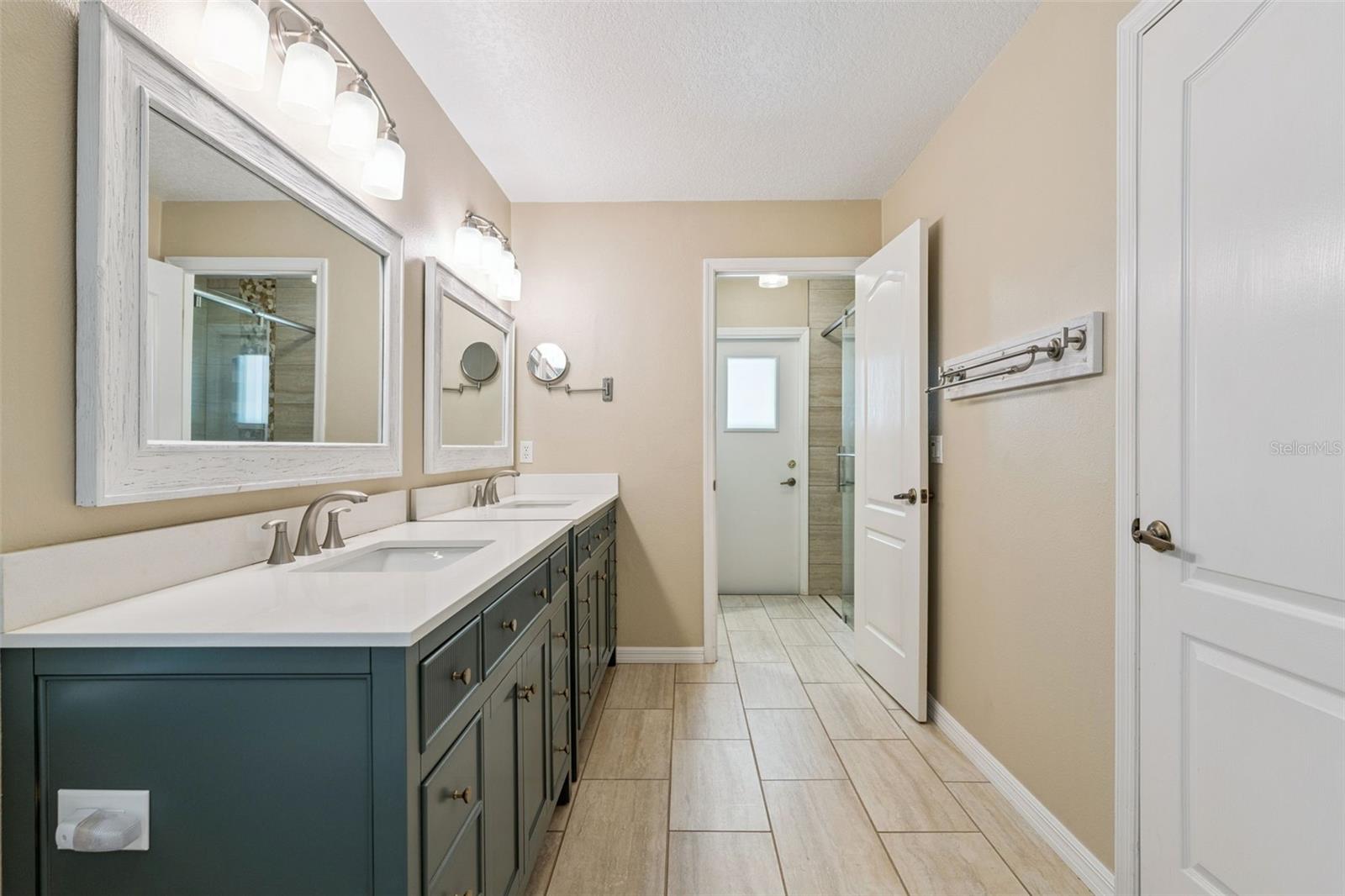 VILLAGES AT KINGSBRIDGE WEST TR C-1 - Residential