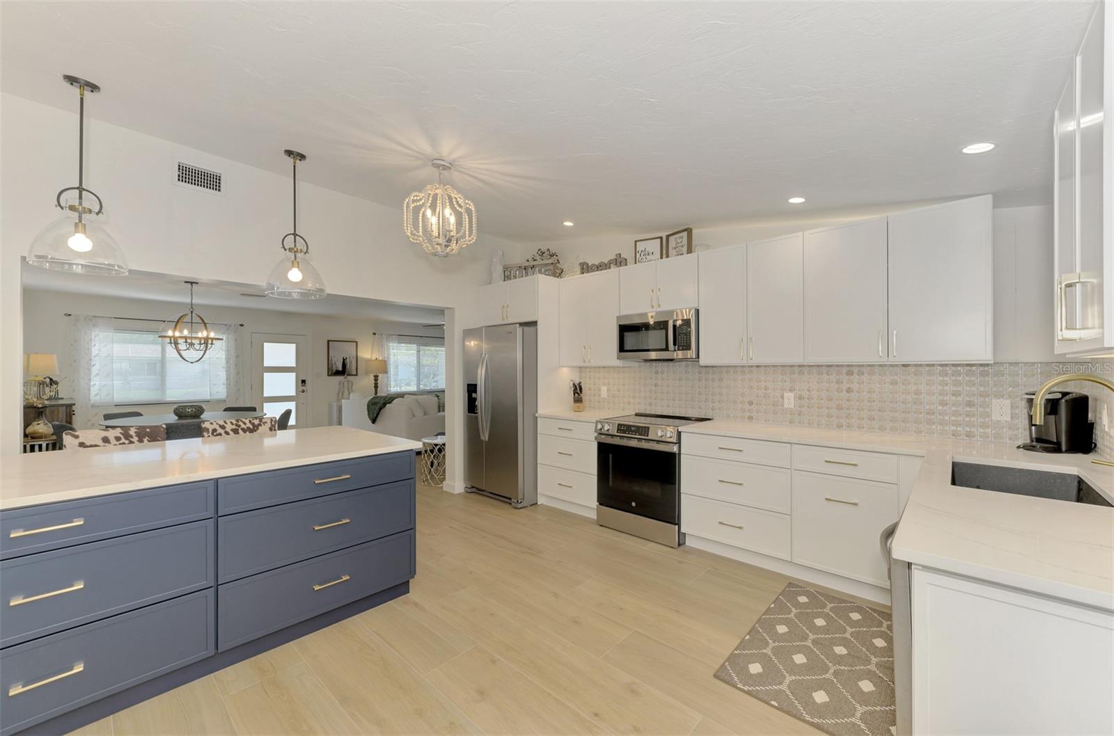 NORWOOD PARK - Residential