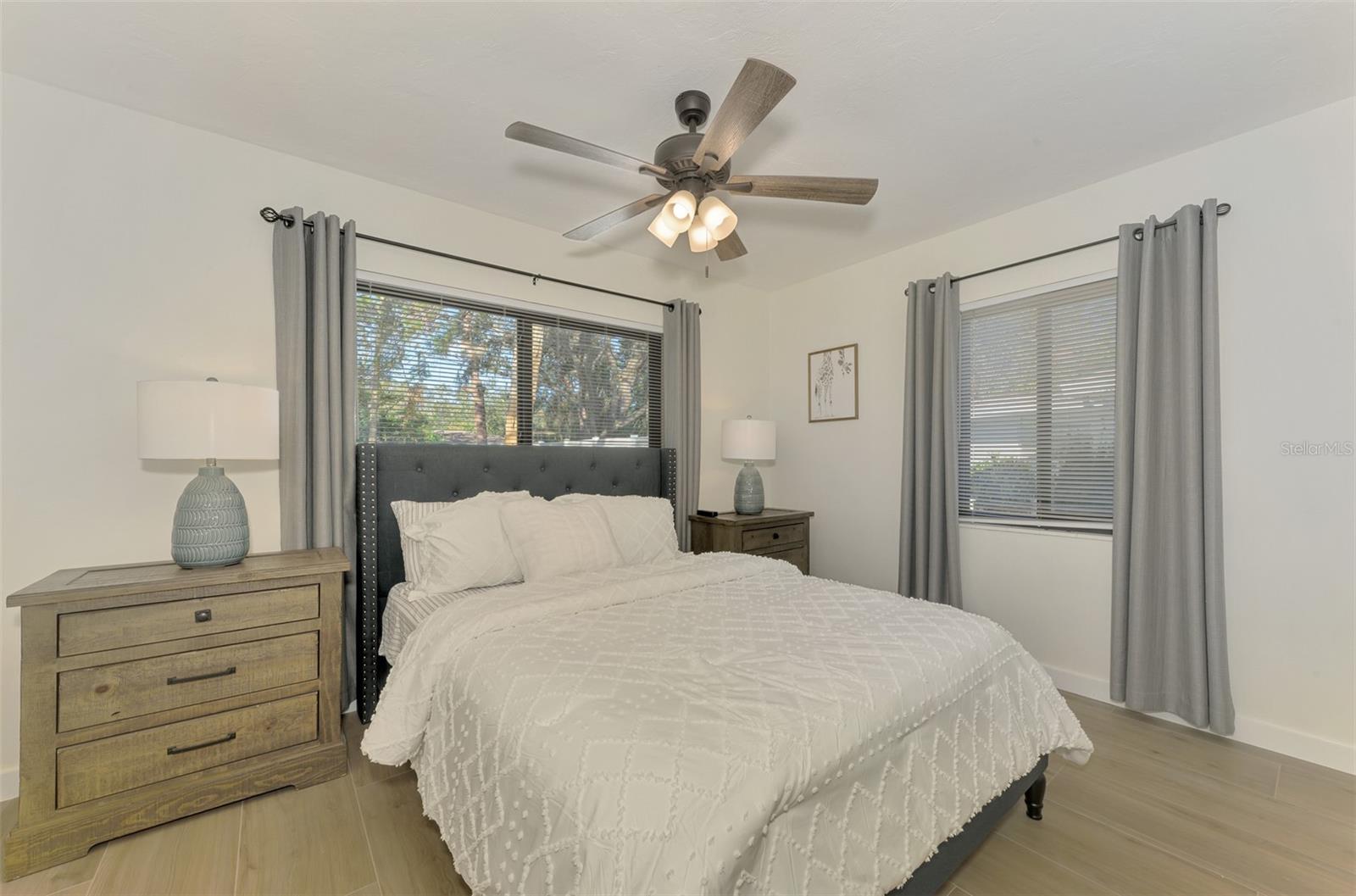 NORWOOD PARK - Residential