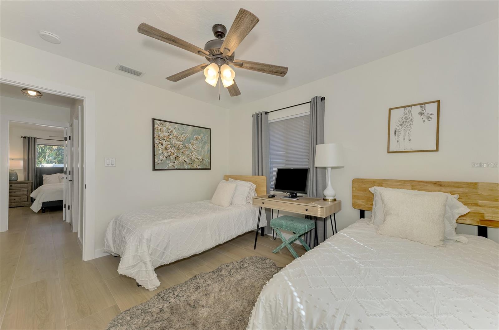 NORWOOD PARK - Residential