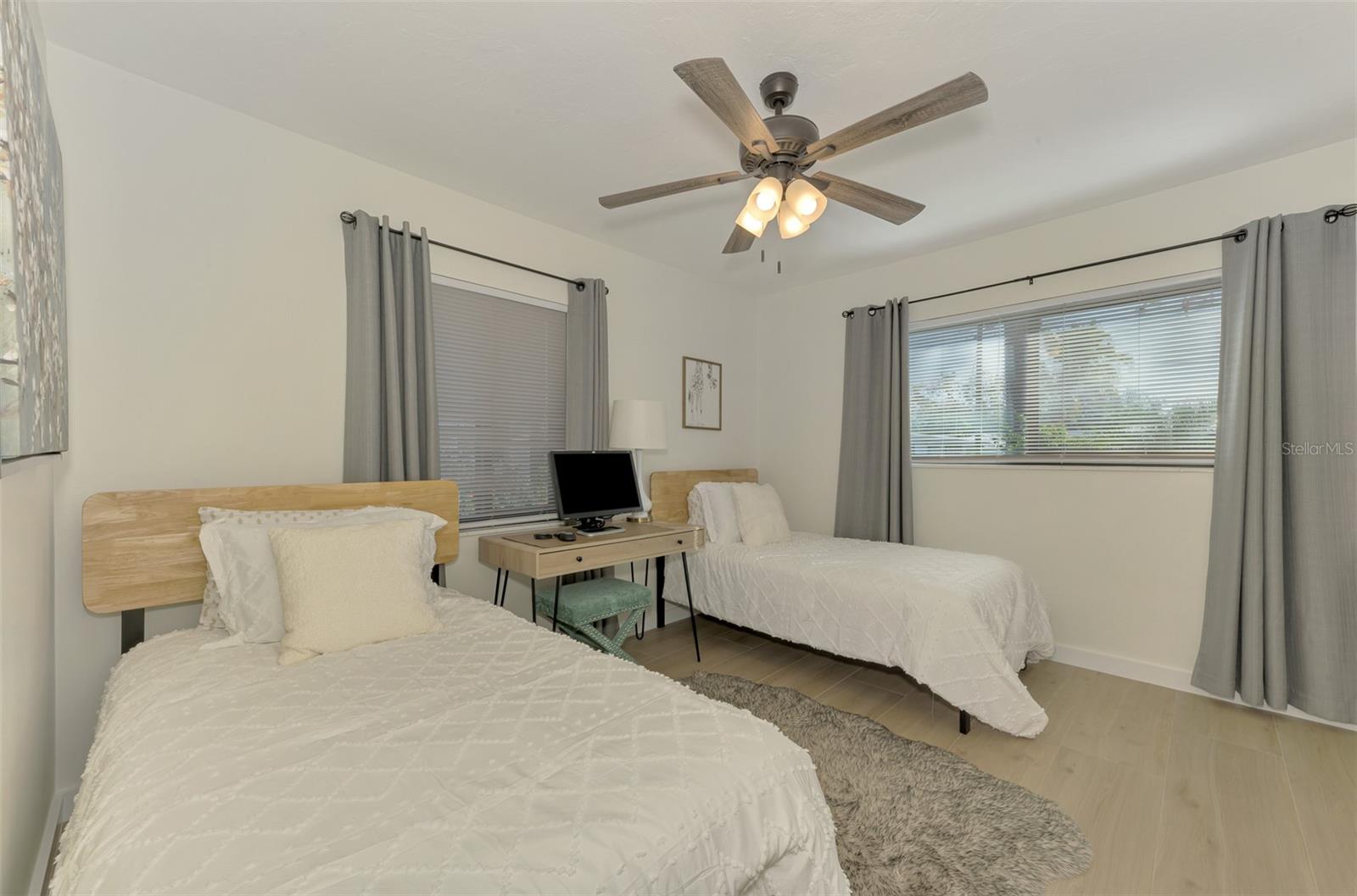 NORWOOD PARK - Residential