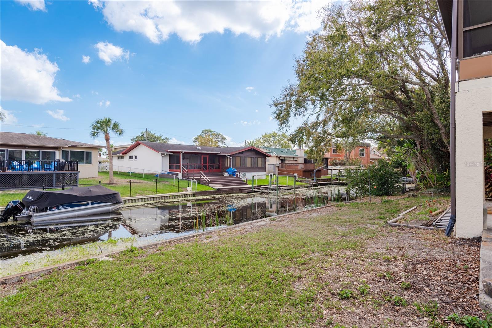 LAKE VIEW VILLAS - Residential