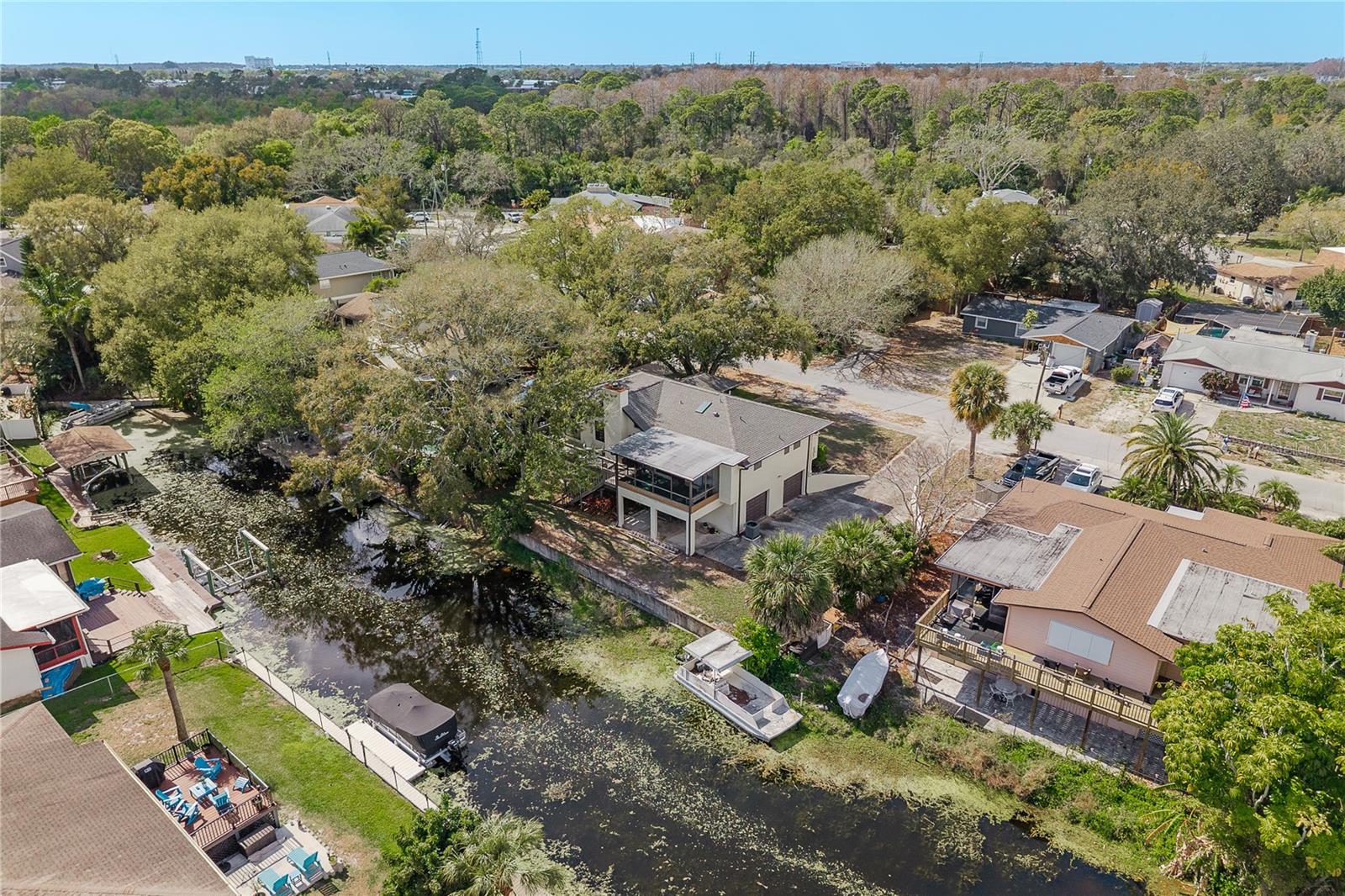 LAKE VIEW VILLAS - Residential