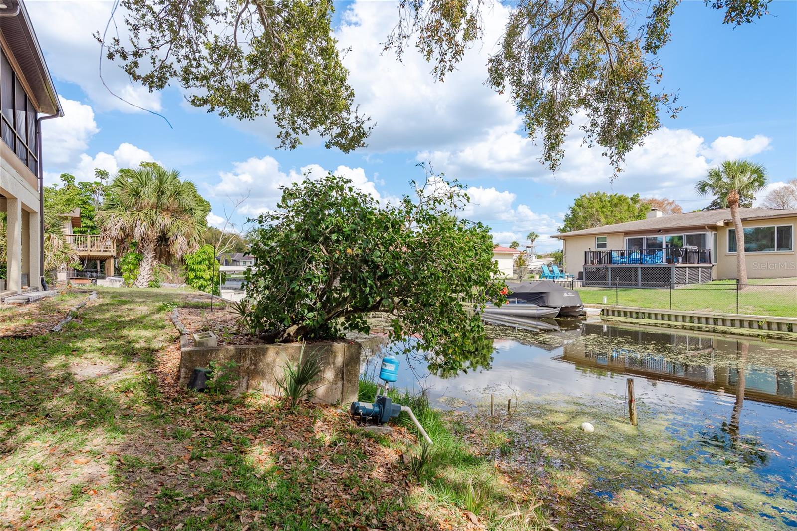 LAKE VIEW VILLAS - Residential