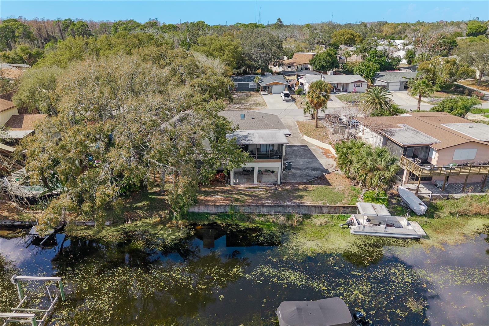LAKE VIEW VILLAS - Residential