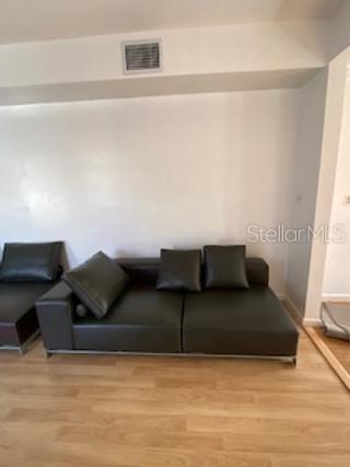 LAKEVIEW PLACE SUB - Residential Lease