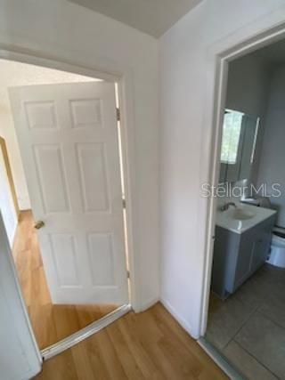 LAKEVIEW PLACE SUB - Residential Lease