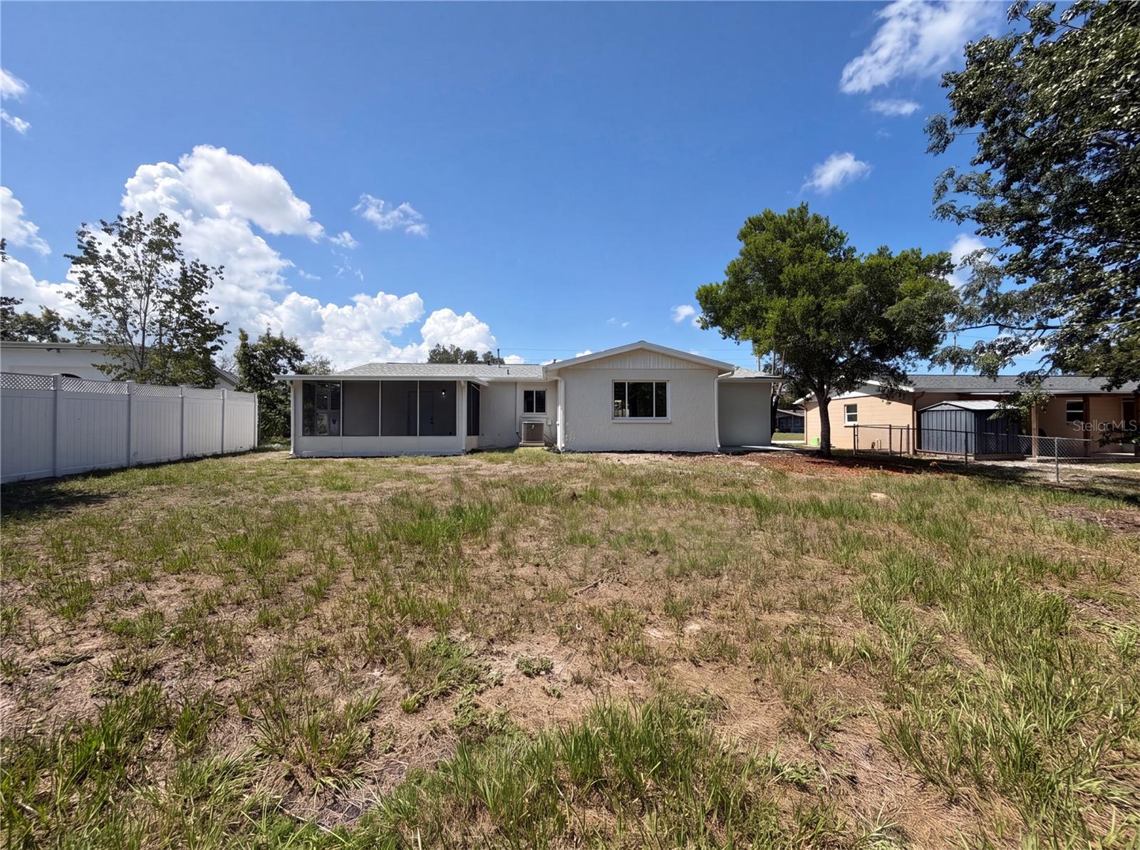 SPRING HILL - Residential