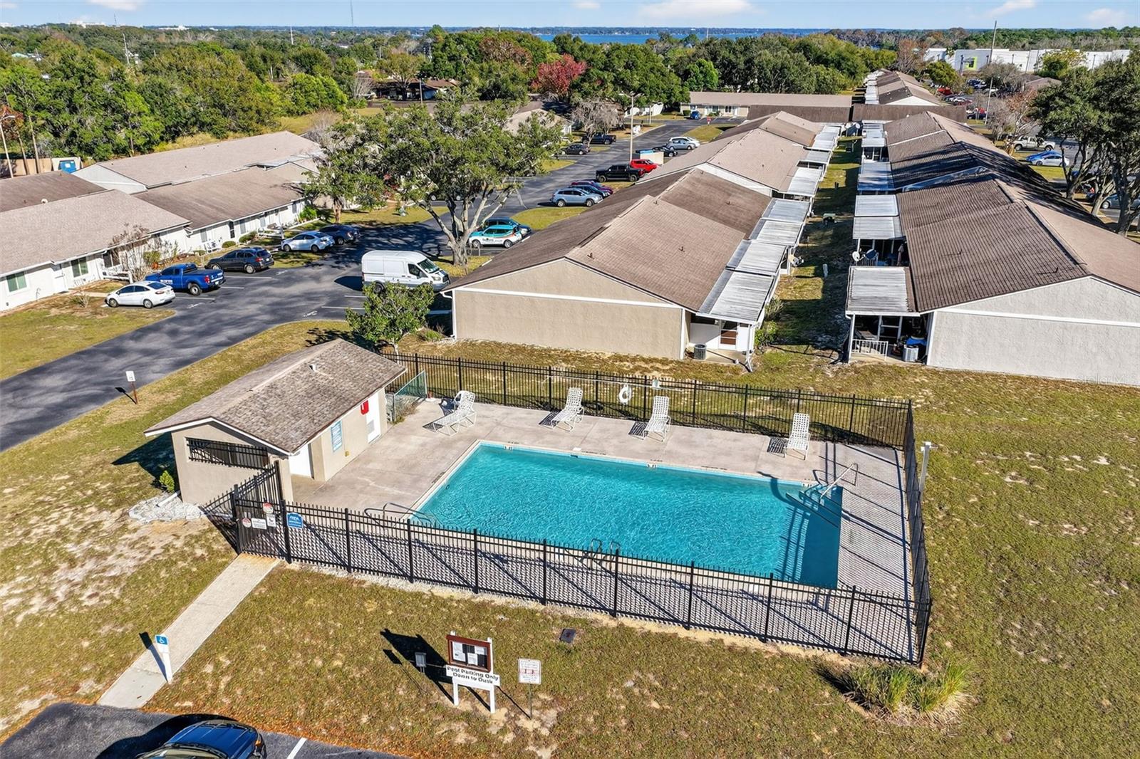 SUMMIT CHASE VILLAS PH I - Residential